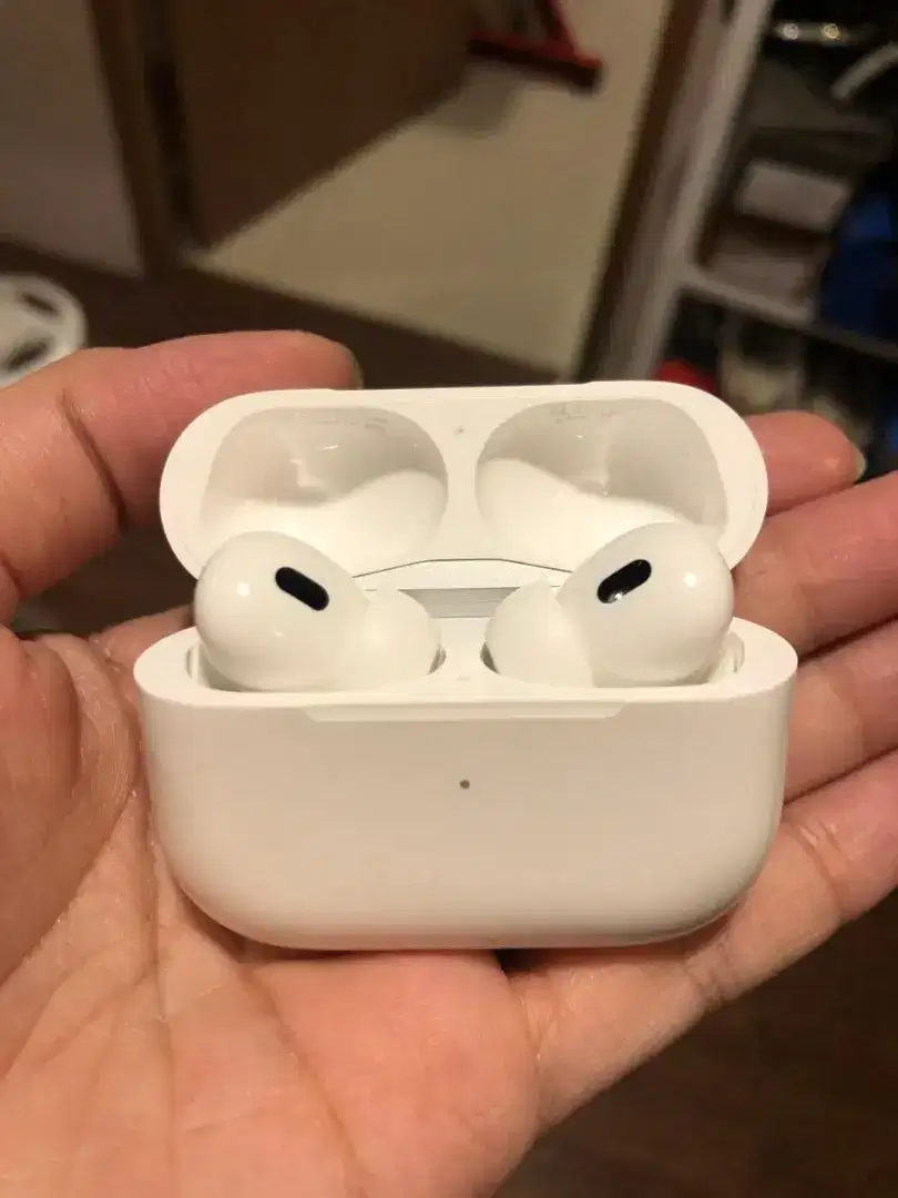 Airpods pro USB C garansi super panjang ibox