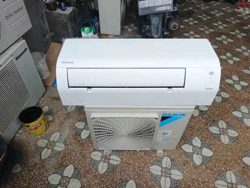 Jual ac seken 1/2 pk lowwat daikin model baru