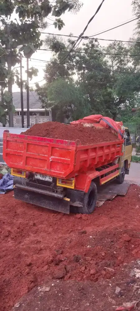 TANAH MERAH SUPER