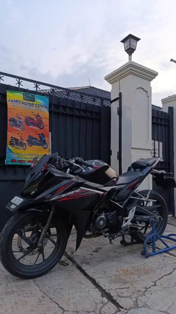 Honda Cbr 150 R Tahun 2018 Lengkap