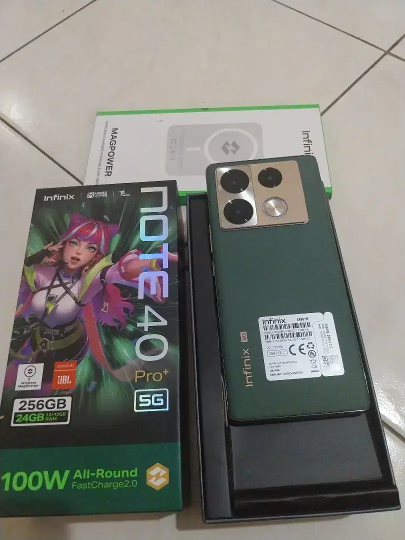 Infinix note 40 pro plus 5G ram 12/256 layar seri melengkung mulus