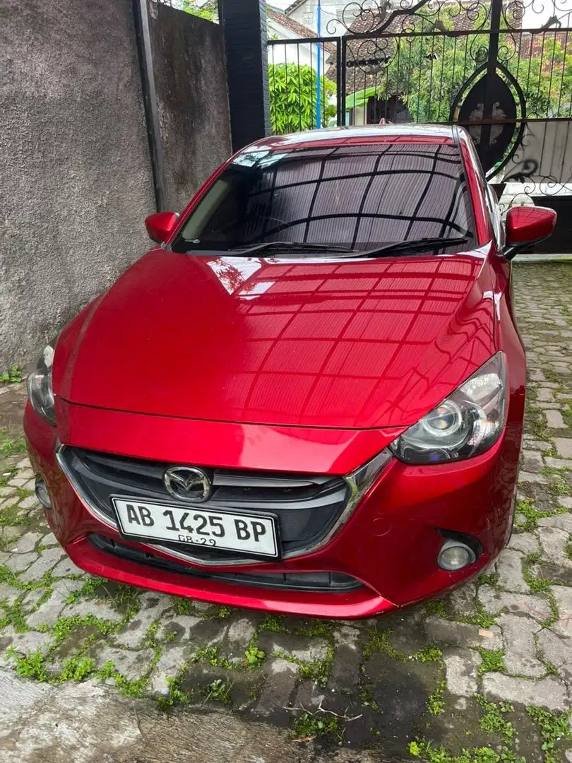 Mazda 2 skyactive skylow