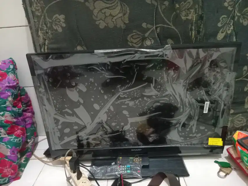 Dijual Televisi Sharp Aquos Led 32 Inch