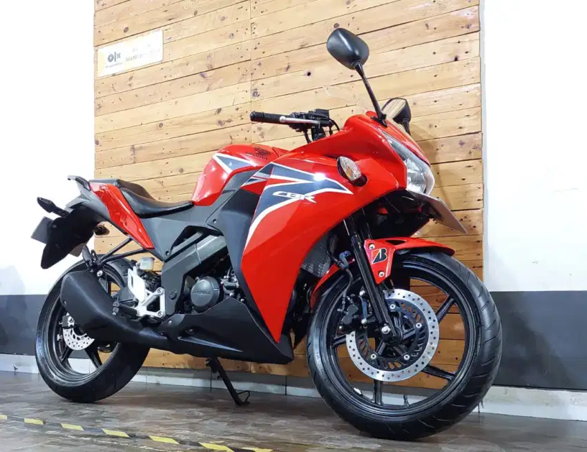 HONDA CBR 150 R BILL UP 2012 JARANG ADA LOW KM