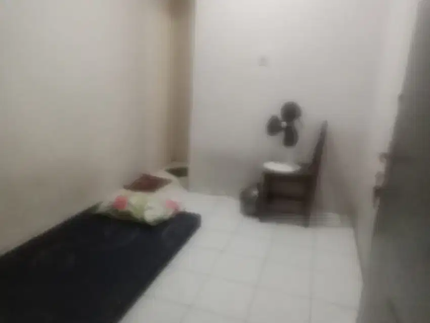 Kosan murah + kasur kipas kmr mandi dlm di Pd pinang Jaksel