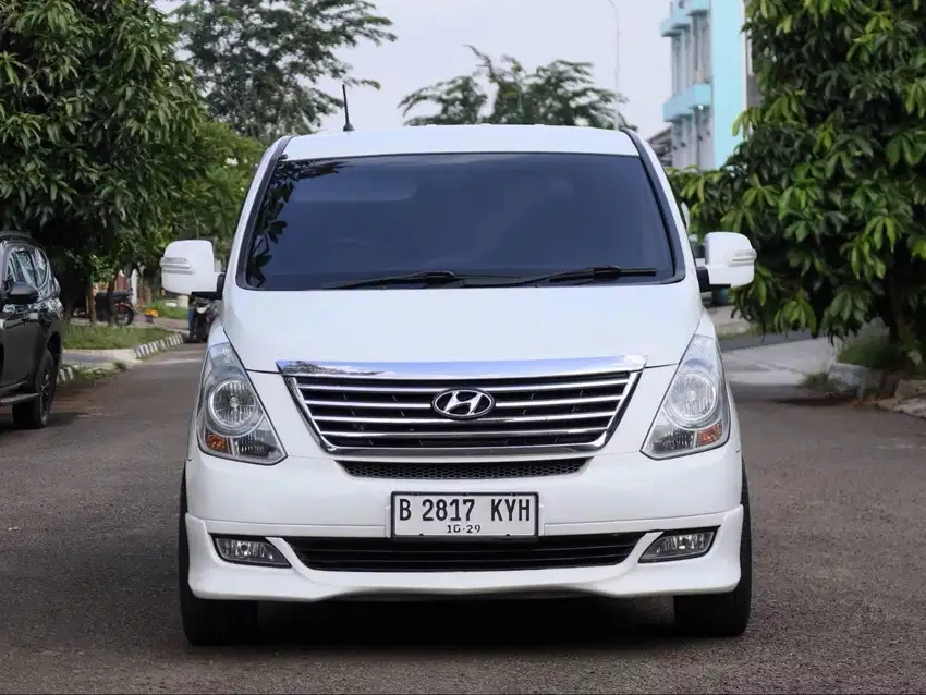 Hyundai H1 royale diesel CRDi 2013 Putih