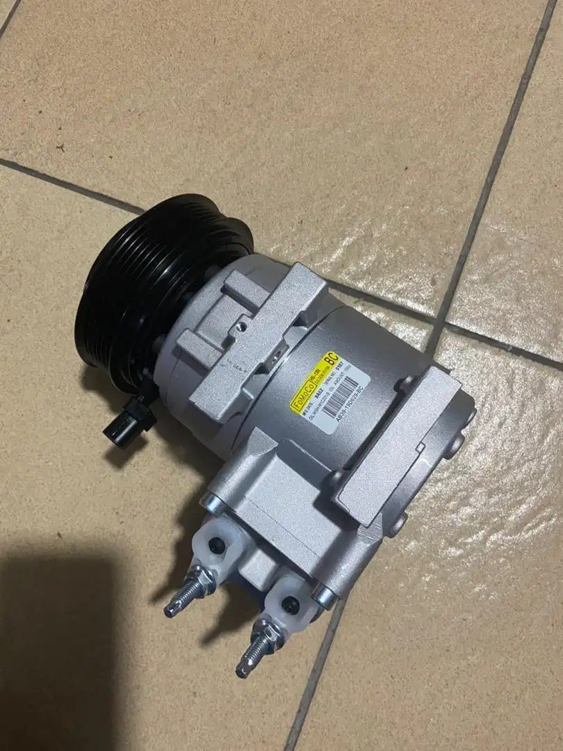 Kompresor compressor ford fiesta baru asli