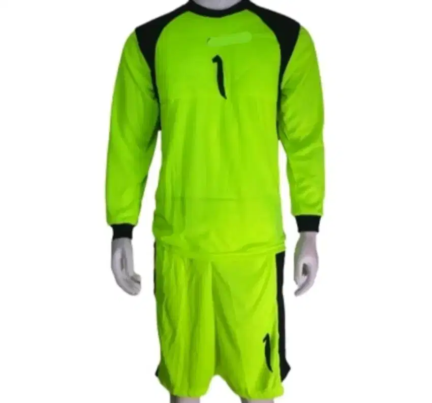 KAOS SETELAN KIPER SEPAKBOLA FUTSAL