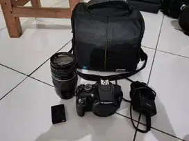 JUAL CEPAT! Kamera Canon 1300D + Canon Zoom Lens EF 75-300MM