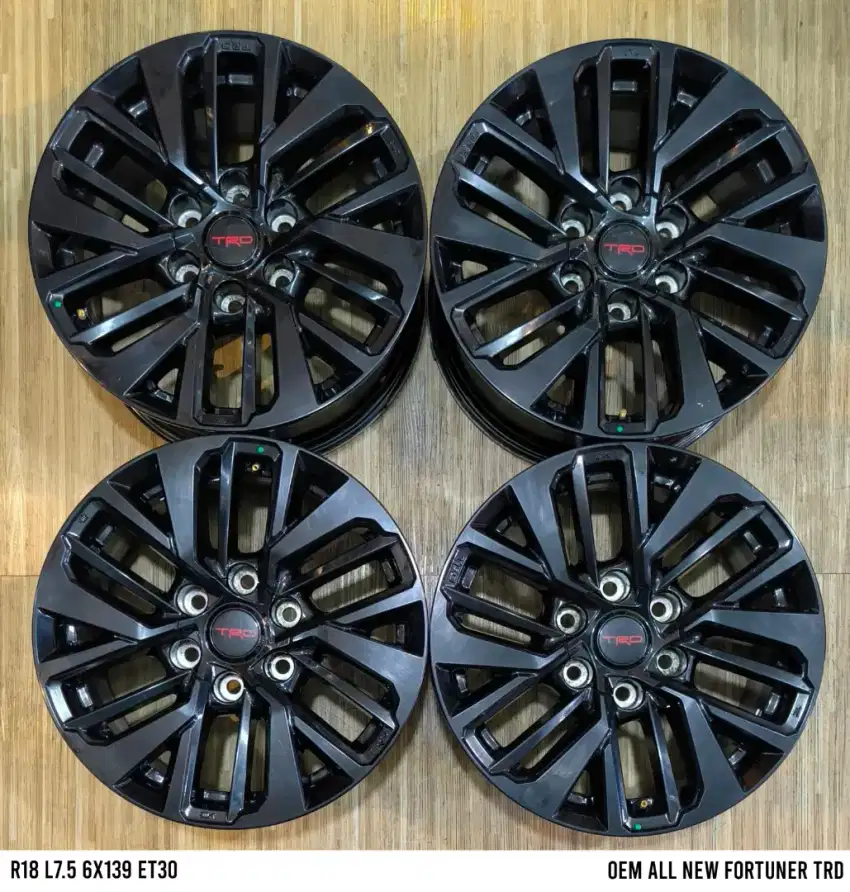 Jual velg oem fortuner trd r18 6x139,7 dll