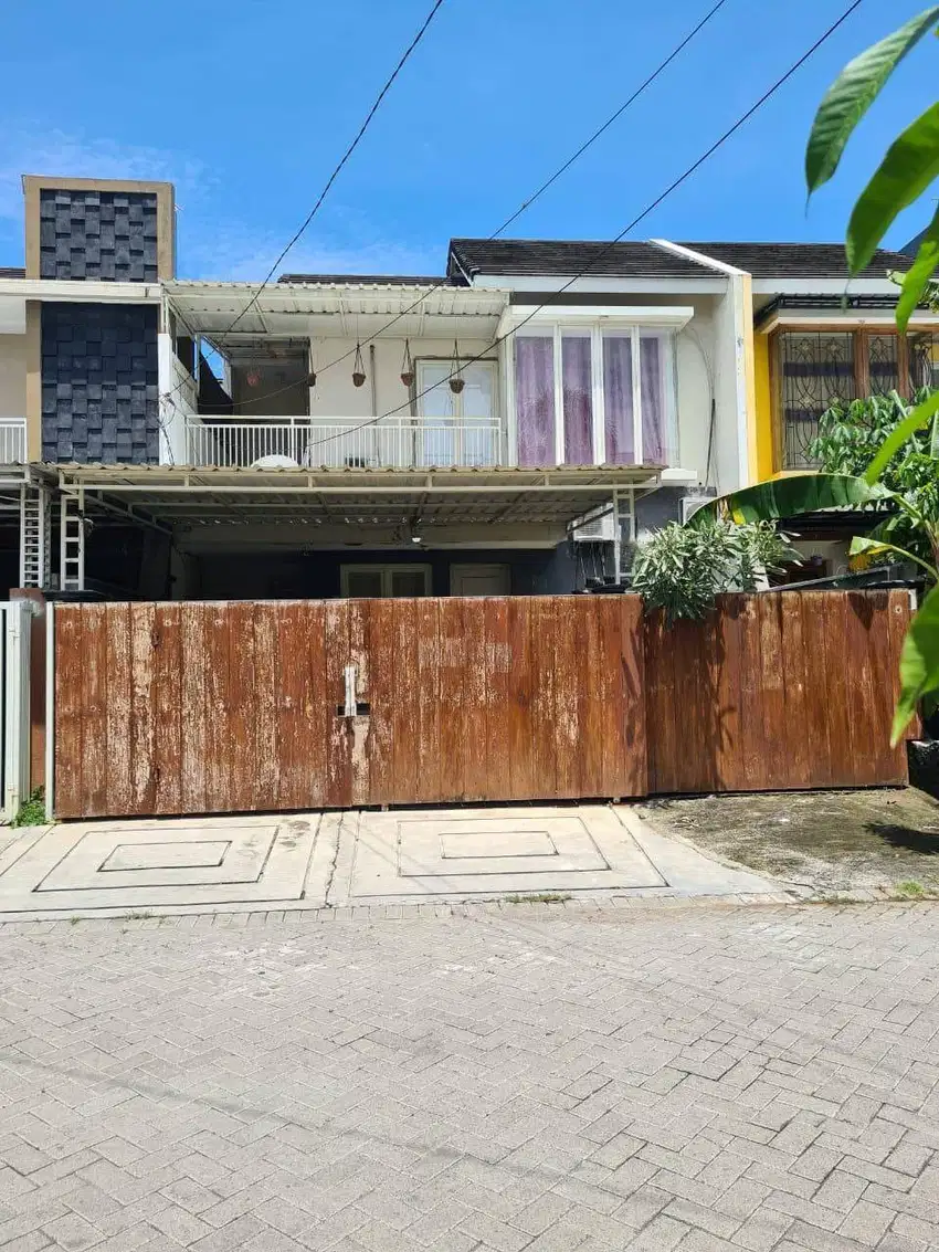 MURAH, Rumah Perum Green Garden Regency Gresik, ROW 4 MOBIL