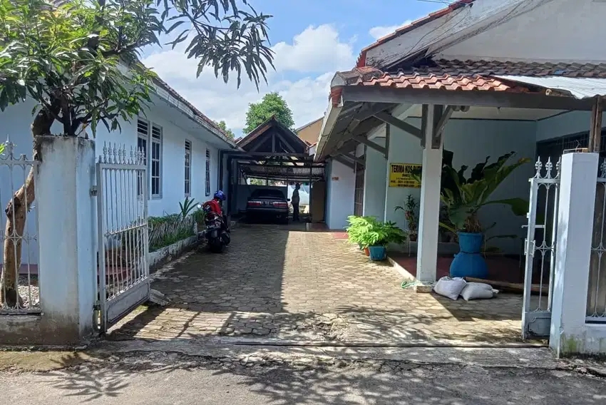 Dijual rumah kos 34 pintu kompleks kampus UNSOED Purwokerto