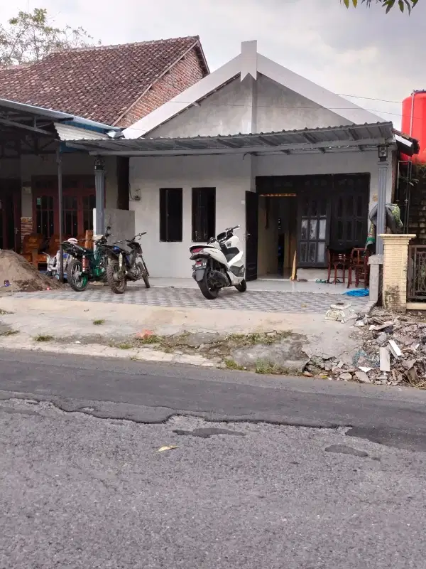 rumah murah 0 jln  raya di dsn slawi ds padi pacet mojokerto