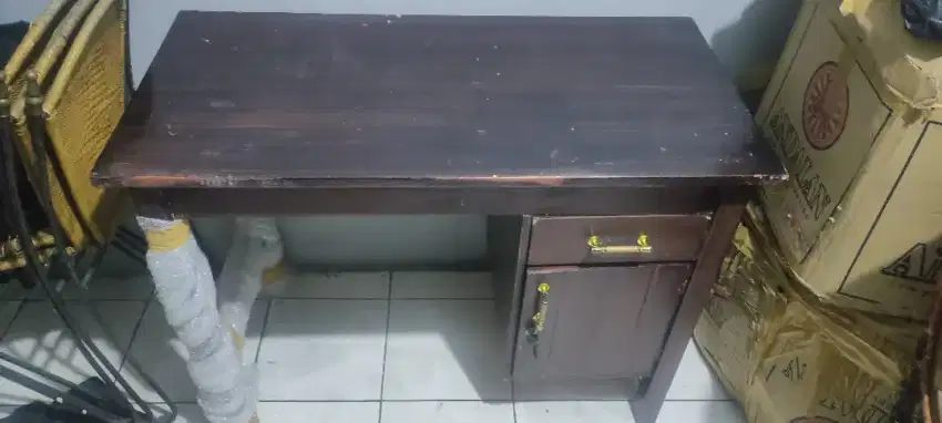 Dijual cepat LEMARI BELAJAR MURAH
