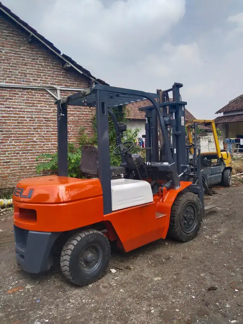 Forklift helli 3 ton