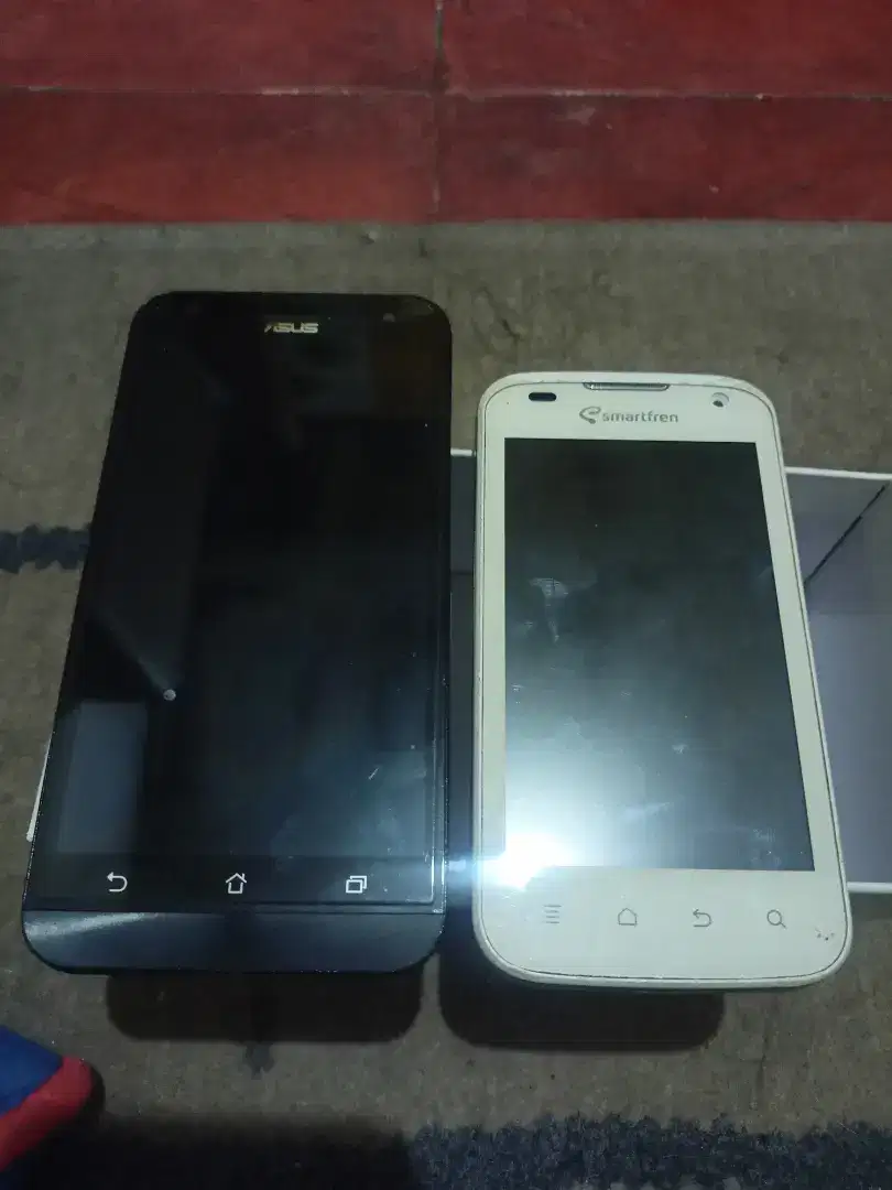 Hp Asus Zenfone Sama hp smartfren