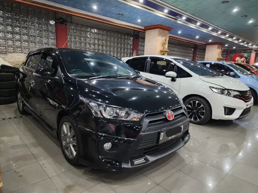 TOYOTA YARIS TRD S AT 2015 BLACK / MODEL 2016 (BINTANG MOTOR)