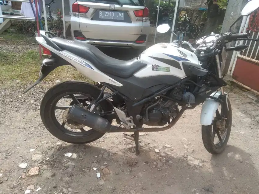 Honda CB150R Old tahun 2015 (Lokasi Bintaro)