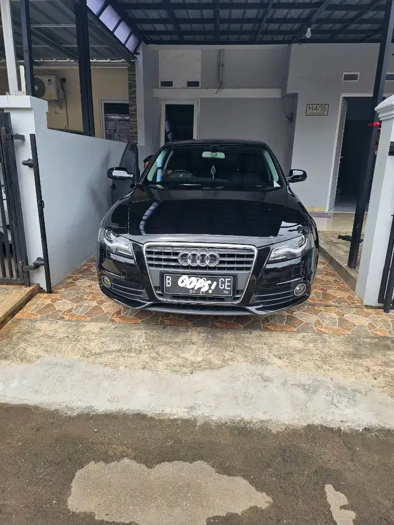 Di jual audi a4 2012 kondisi terbaik di jamin puas