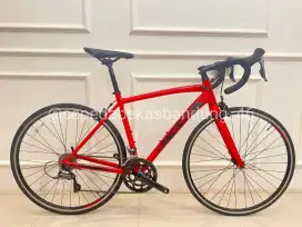 Roadbike/Sepeda Balap Polygon Strattos S2 merah