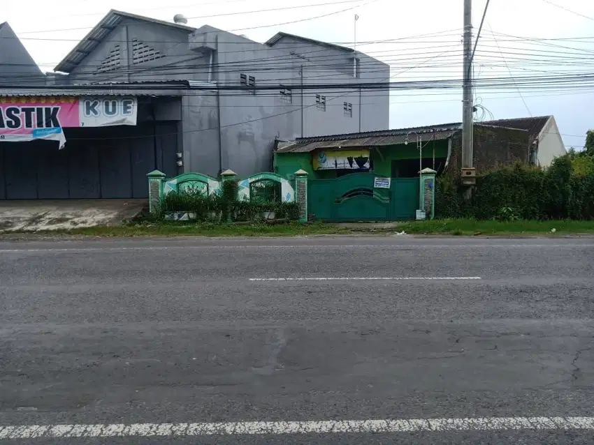 Ruang Usaha Murah Tepi Jalan Raya