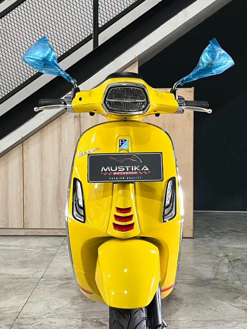 Istimewa ODO 2RB‼️Vespa Sprint 150 ABS th 2022 kuning - Ayu Mustika