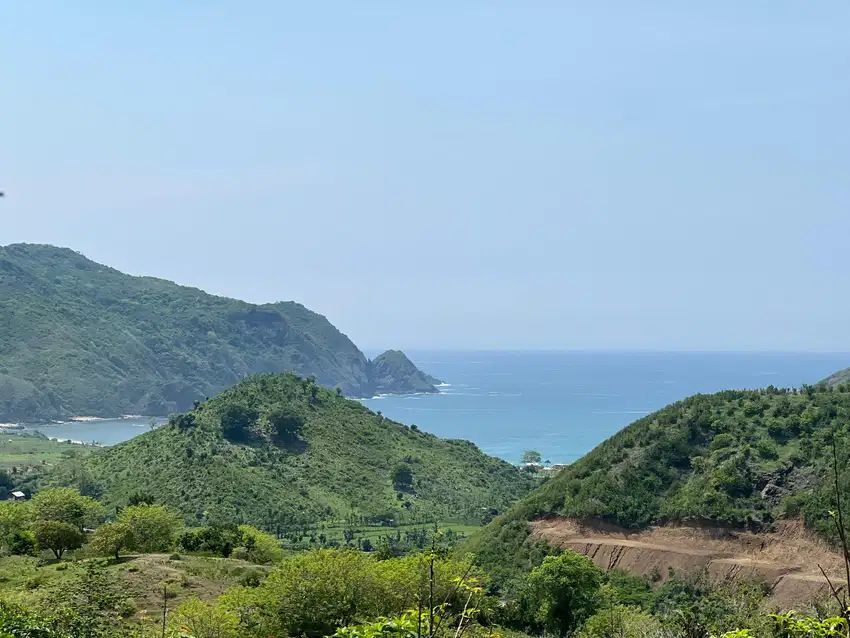 Tanah murah dekat pantai Mawun lombok. Cocok untuk villa