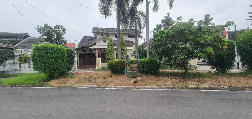 Dijual Rumah Perabot Jati Tua, Selangkah Jl Arteri Suhat Semarang