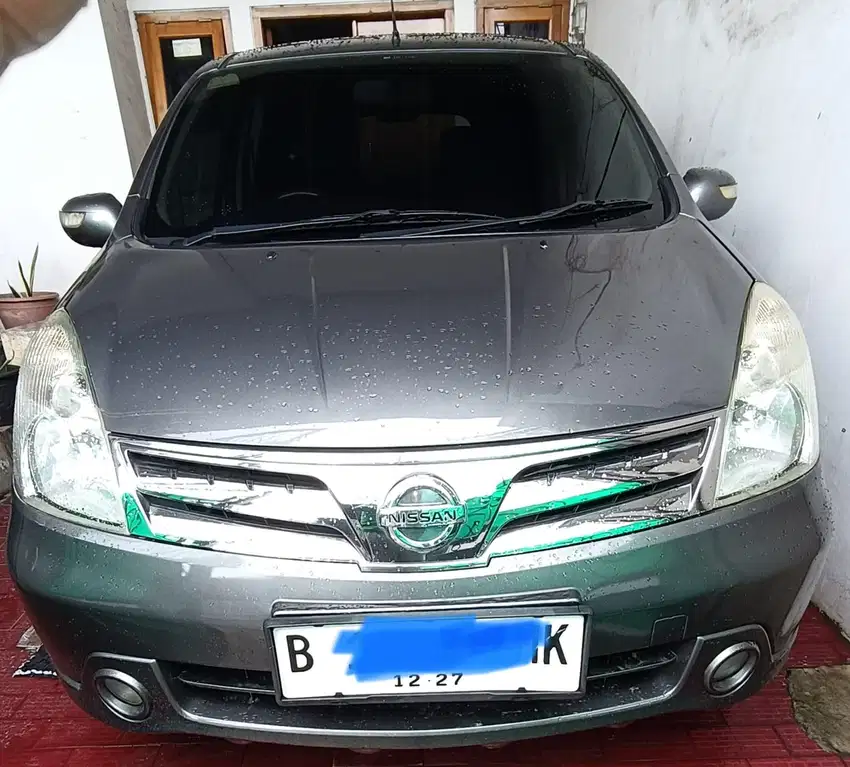 Nissan Livina 2011 Bensin