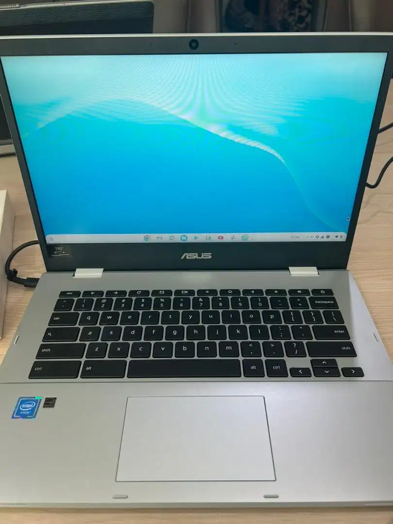 Leptop asus (chromebook)