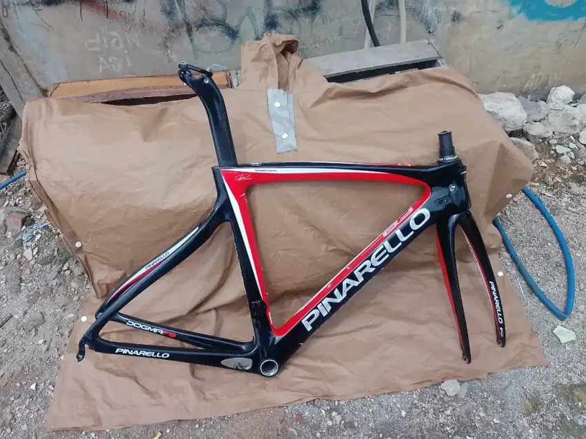 Frame Sepeda Balap Pinarello