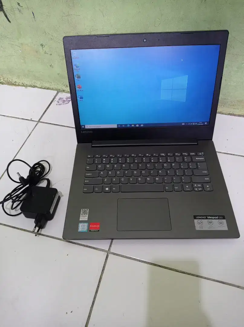 Lenovo Ideapad 330 Core i5-gen8 Ram 8Gb SSD 256GB Win 10 Dual VGA 2Gb