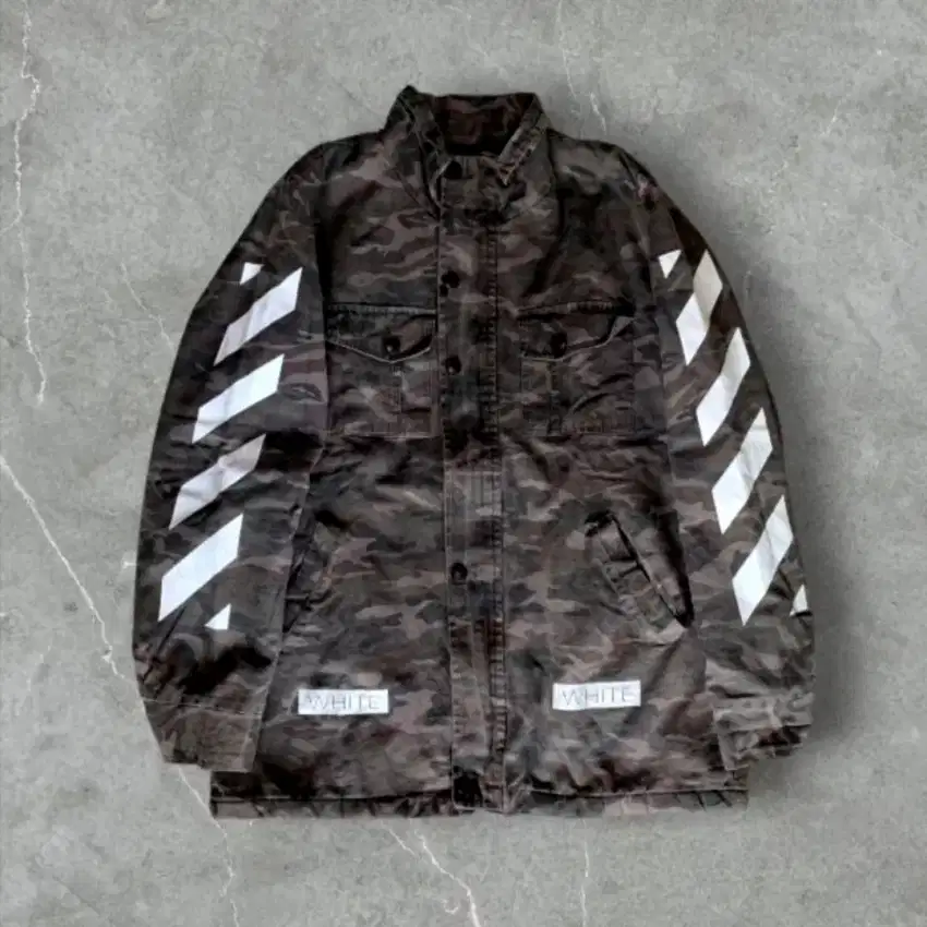 JAKET OFF WHITE CAMO VINTAGE