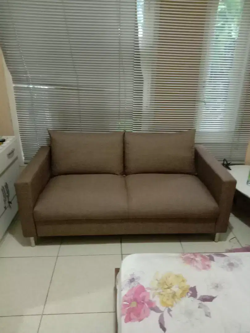 Melayani servis sofa panggilan