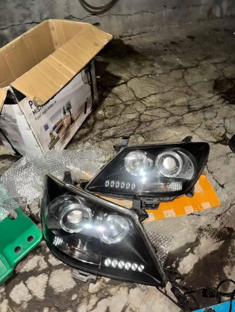 Headlamp Fortuner 2006-2010