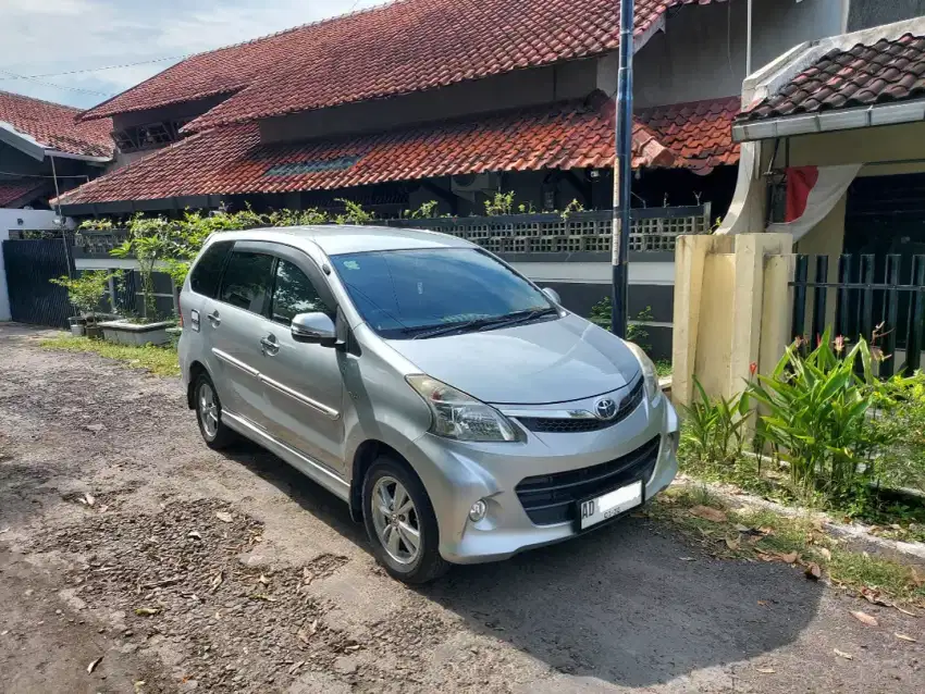 Toyota Avanza Veloz 1.5 2014