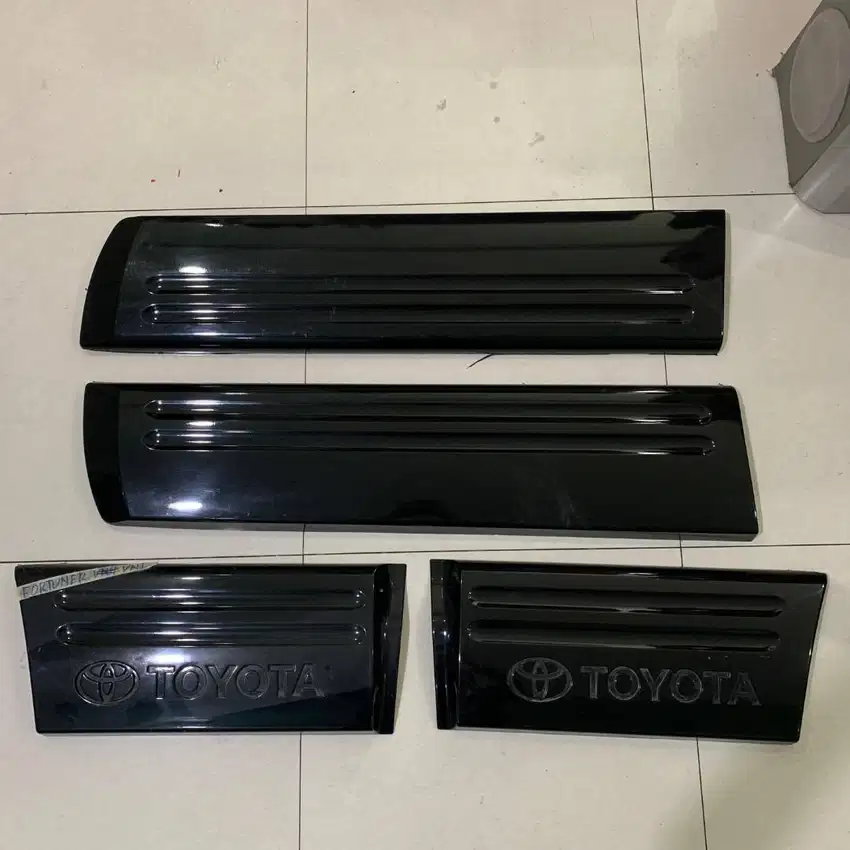 Side Cladding Original FORTUNER VNT 2005-2015 + Sillplate