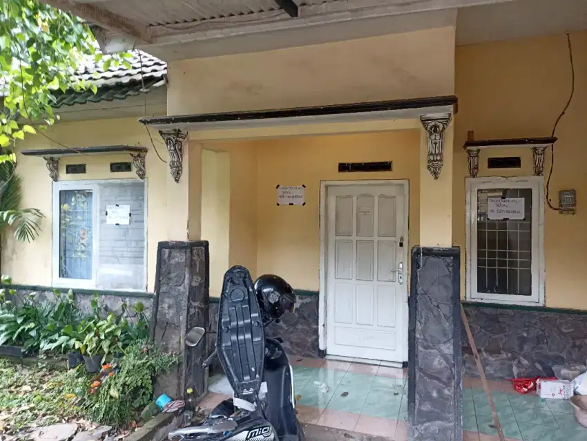 Dijual/ dikontrakkan rumah di perumahan jambearjo indah kec tajinan