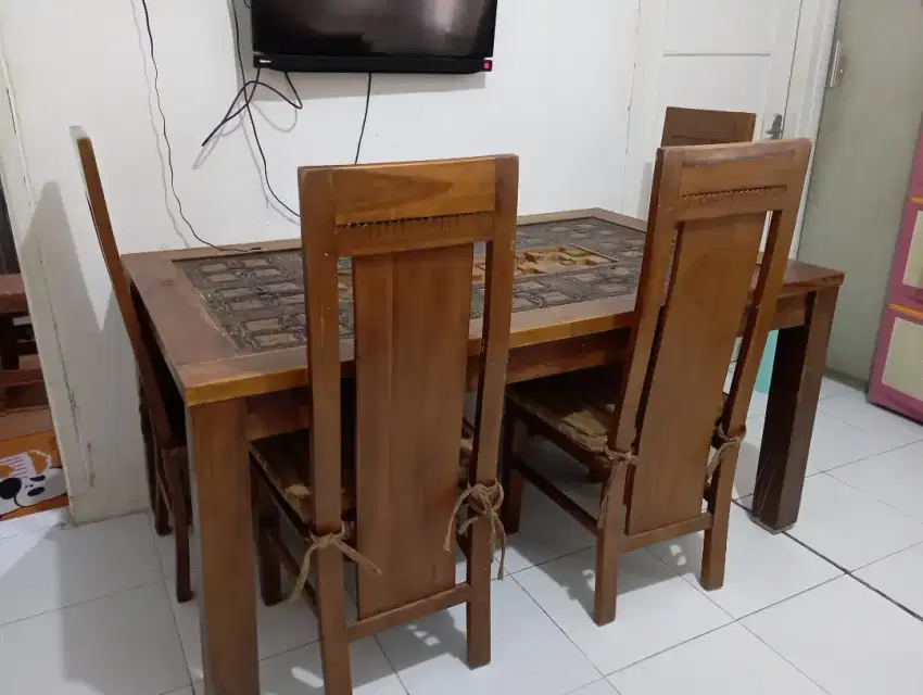 Dijual meja makan