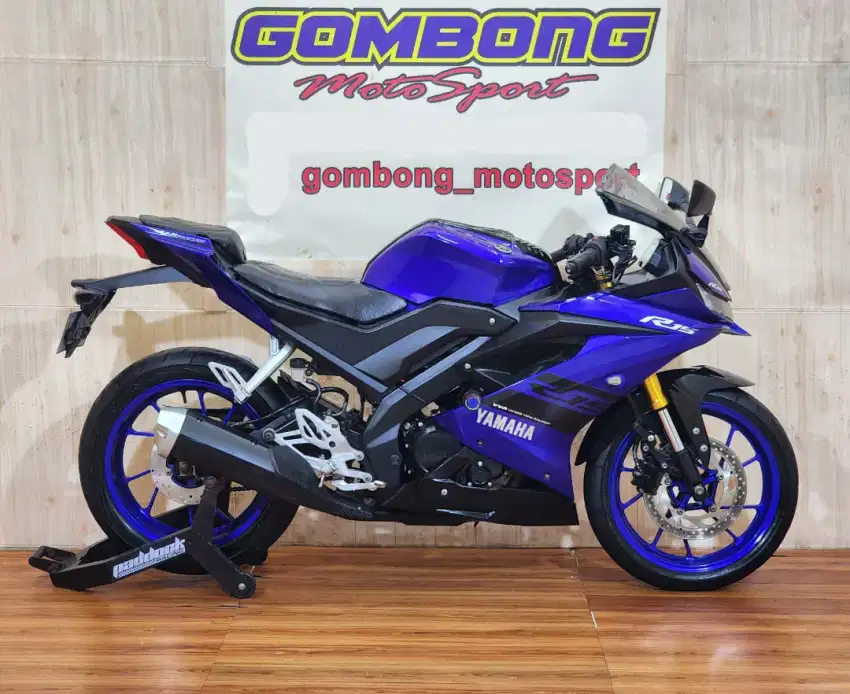 YAMAHA R15 V3 2018 .