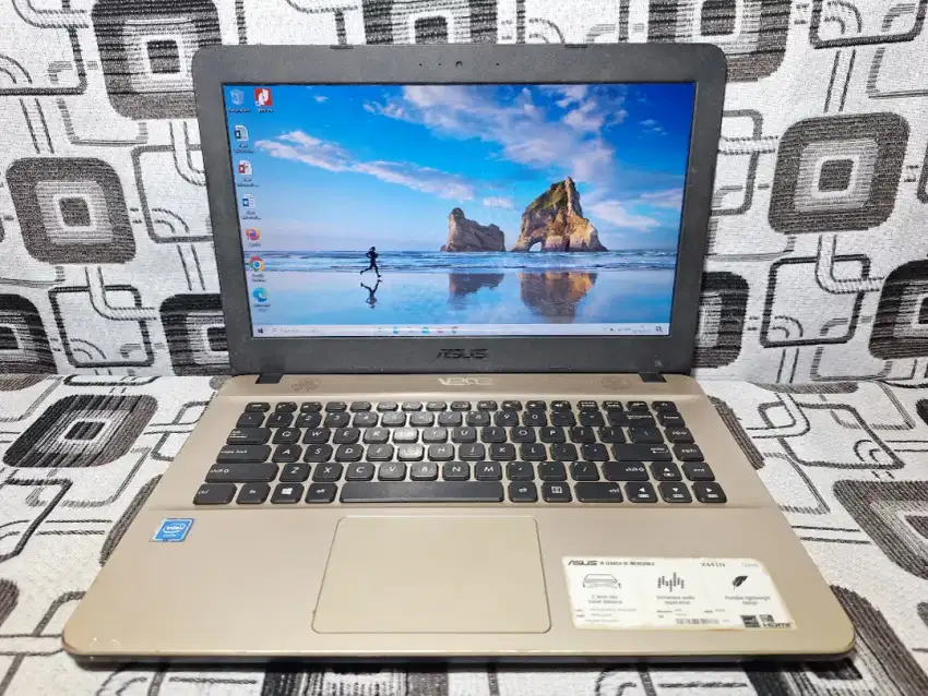 Laptop asus X441s SSD super cepat batre awet siap pakai