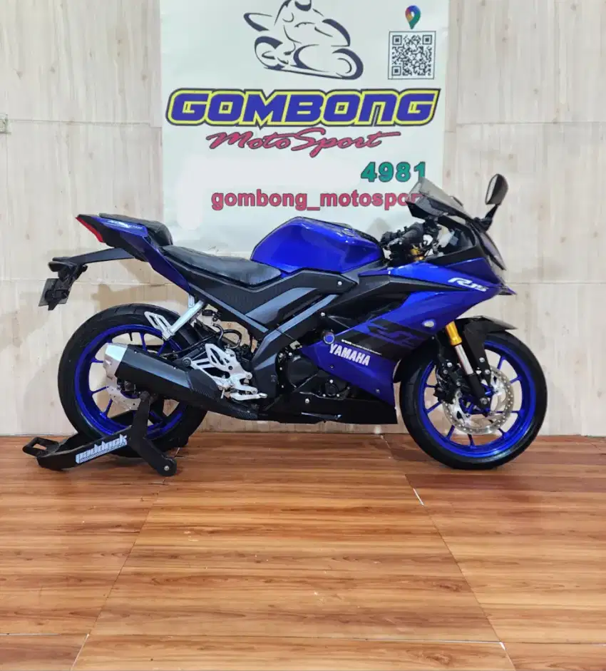 YAMAHA R15 V3 2018 .