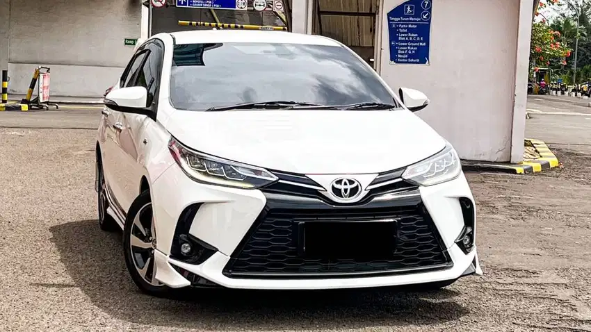 TOYOTA YARIS GR S 1.5 A/T 2021 White Low KM