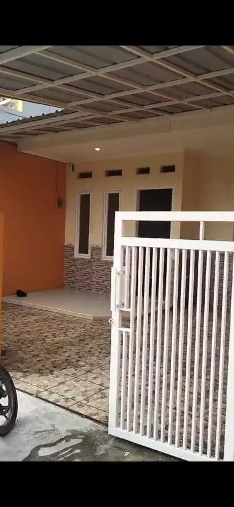 Disewakan Rumah di Taman Harapan Baru Bekasi