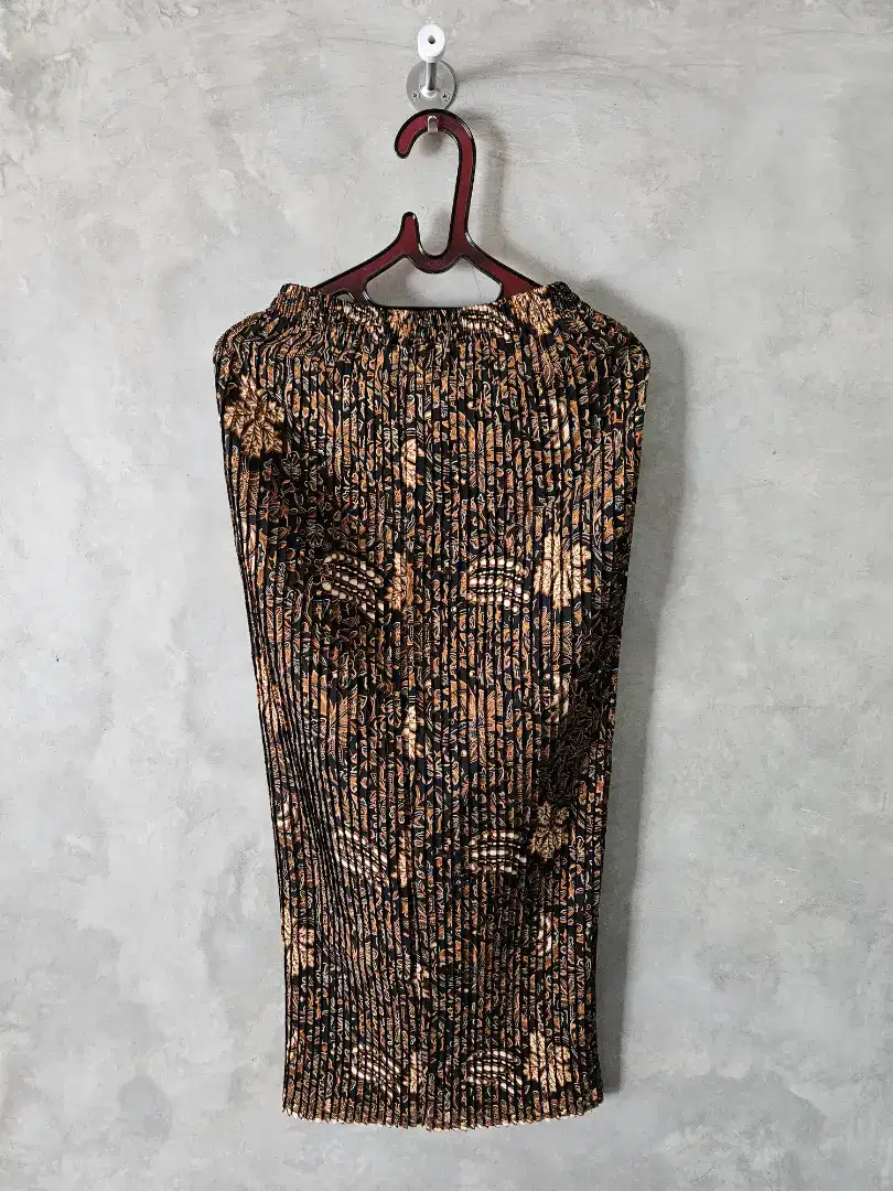 Rok Plisket Batik