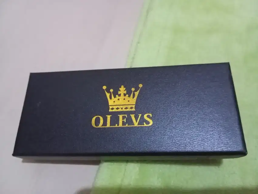 jam tangan olevs