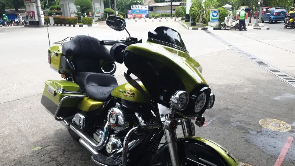 HARLEY ULTRA 2011 2012 FullPaper