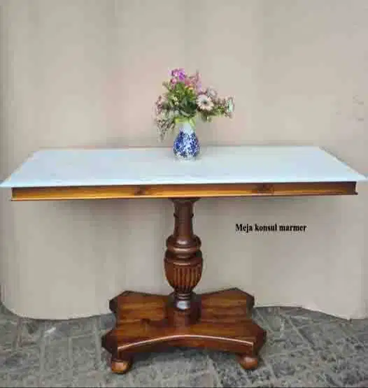 Console table marmer