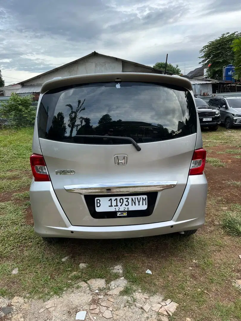 Honda Freed 2013 Bensin