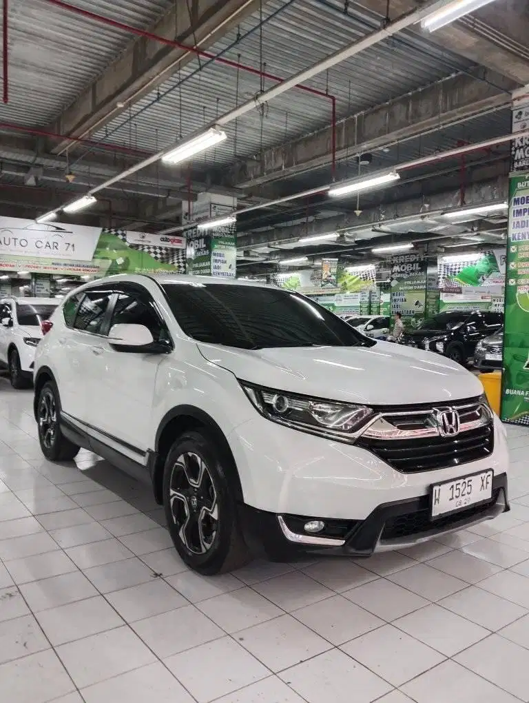 CR-V TURBO 1.5 Matic 2018 Tdp : 10 juta